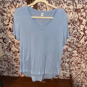 gap tshirt vneck